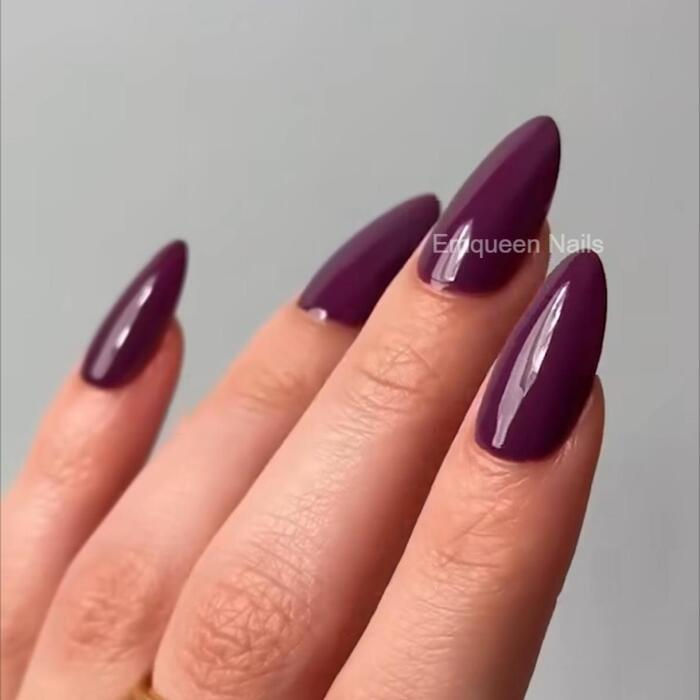 Emqueen Purple Press-On Nails