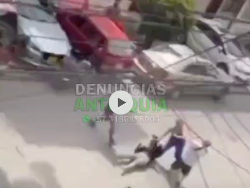 #Medellín/ se presentó un caso de intolerancia entre propietarios de un Deposito y vecinos por el mal parqueo de camiones y vehículos que ocupan el espacio público en el sector de Cristo Rey barrio c