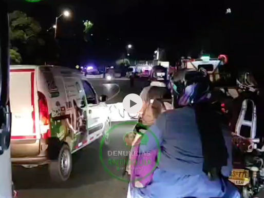 A esta hora se presenta paso intermitente autopista Medellín Bogotá altura de Zamora por protesta de conductores.