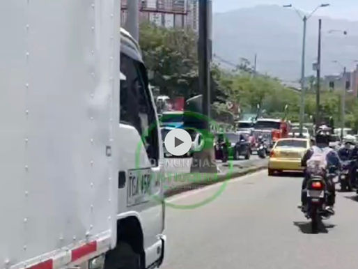 Se presenta protesta de camioneros en las vías de Antioquia.