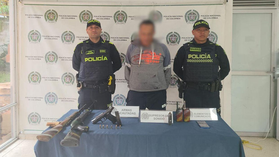 Capturado el Gomelo con tres armas de fuego; presuntamente responsable de homicidio en Villa Hermosa #Medellín