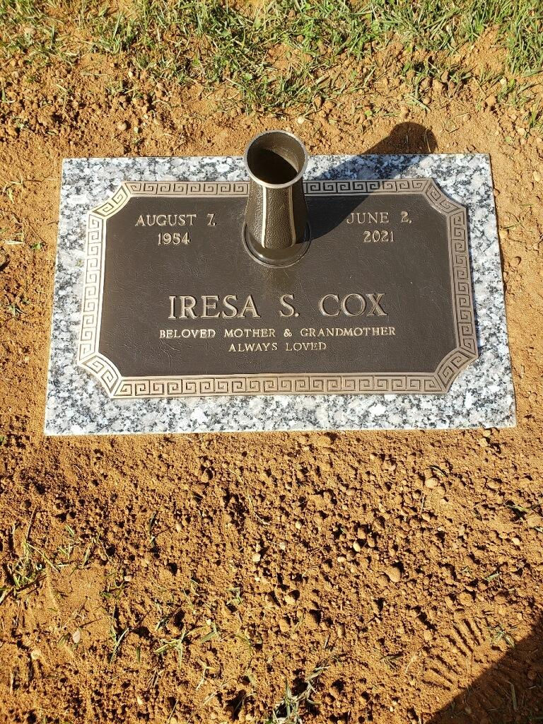 Thumbnail: CUSTOM COLORED 24X14 BRONZE / VASE & PHOTO