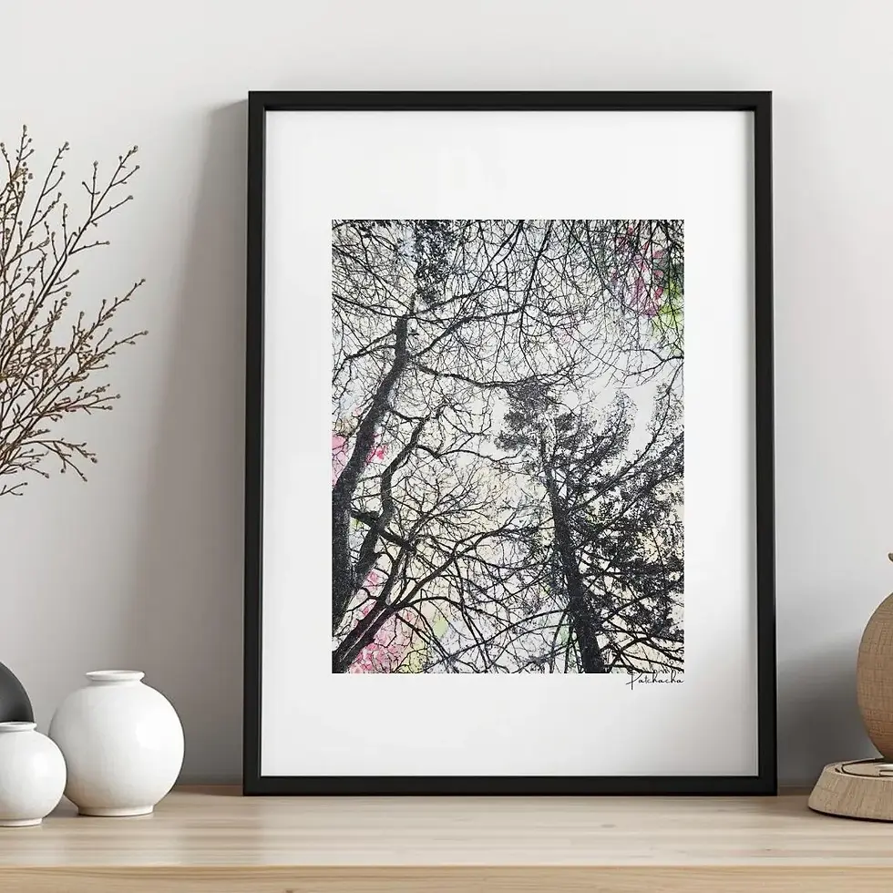 Tableau forêt contemporain, montrant des sihlouettes d'arbres présents dans le bois de Penfoulic à Fouesnant