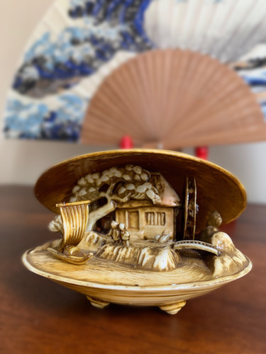 1940s Celluloid Water-Wheel Japanese Clam | Arashi House