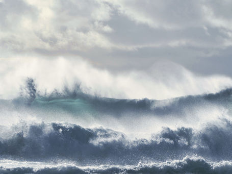 The Complete Guide to Beach Flags for Surfers and Beachgoers