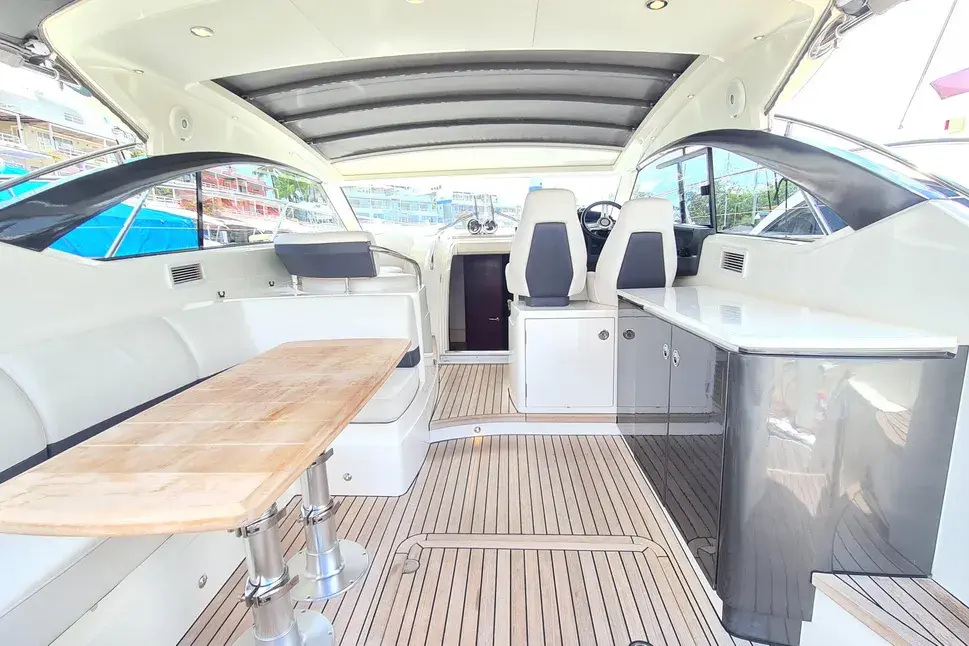 サムネイル： 2015 Princess V39 | 43ft Phuket, Thailand