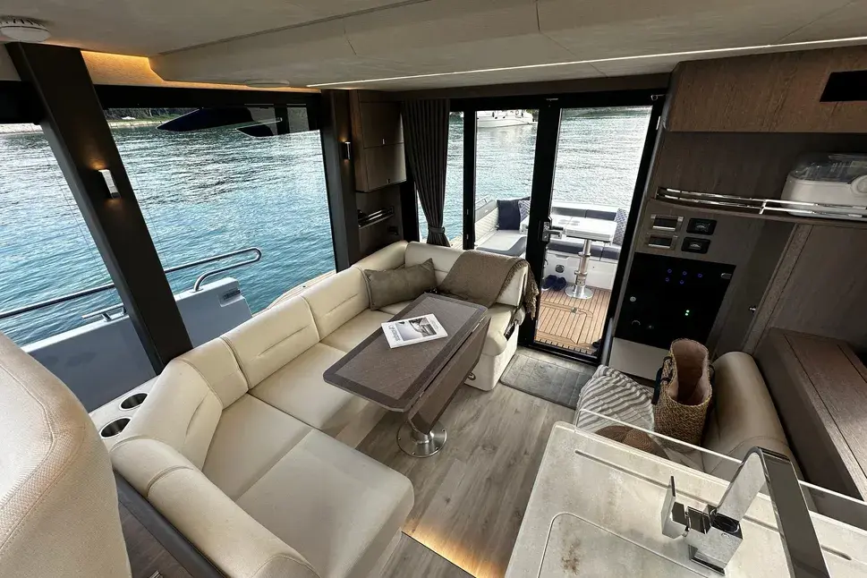 サムネイル： 2024 Galeon 400 Fly | 41ft Singapore, Singapore