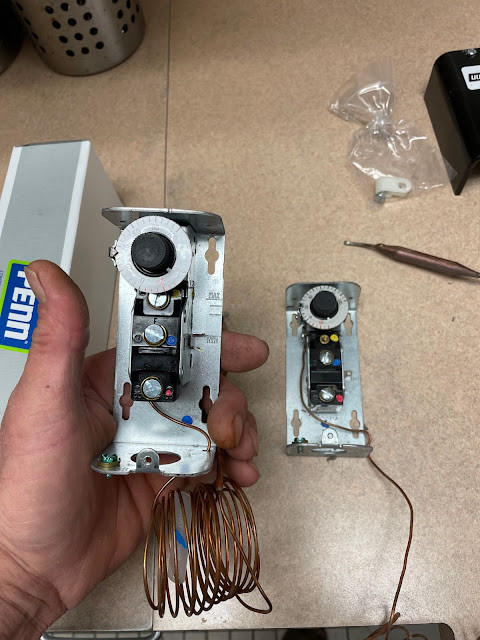 Mechanical refrigeration walk in thermostat