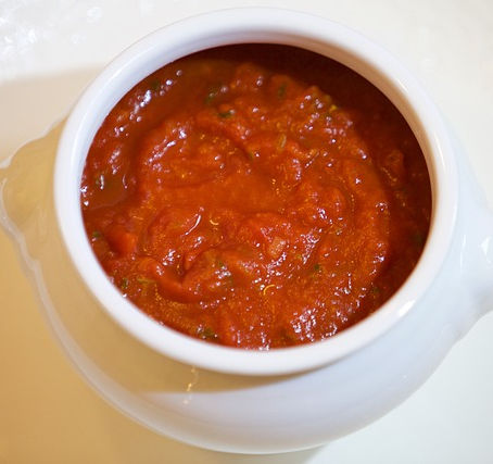 🌿✨ Almogrote Canario: La Salsa Picante Que Tienes Que Probar ✨🌿