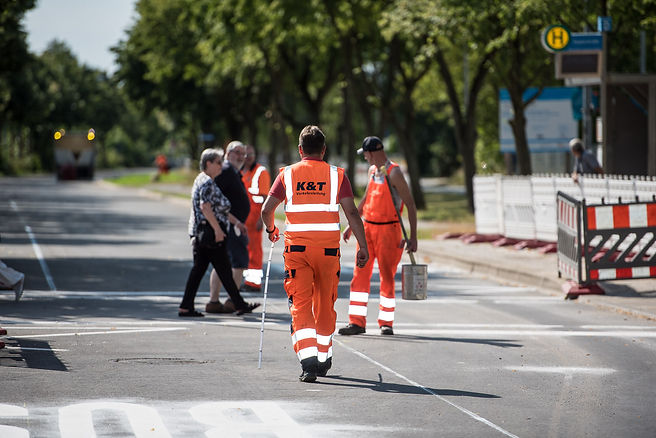 Schwerin_Hamburger_Allee_Markierungsarbeiten_K_T-0567.jpegk-t-verkehrsleitung-schwerin-fah