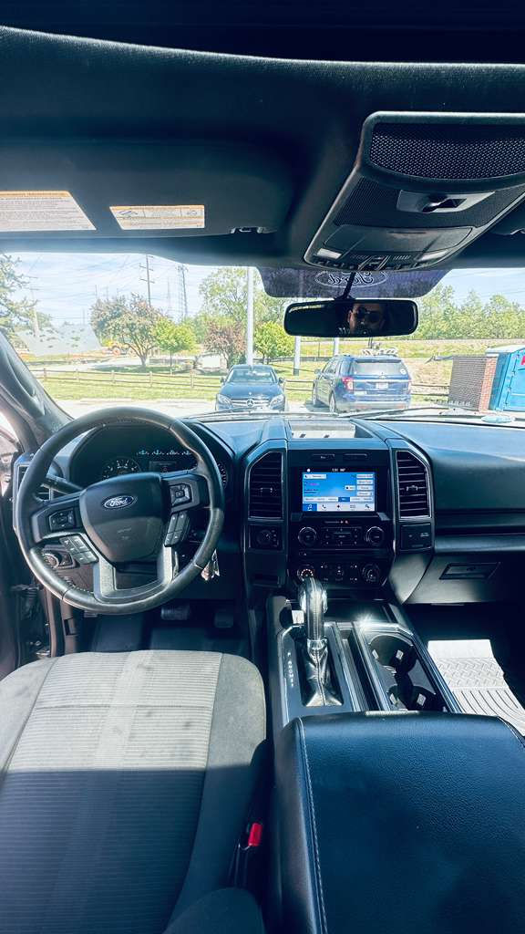 Thumbnail: 2017 Ford F150 SuperCrew Cab XLT Pickup 4D 5 1/2 ft