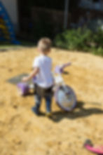 Outdoor play & provision