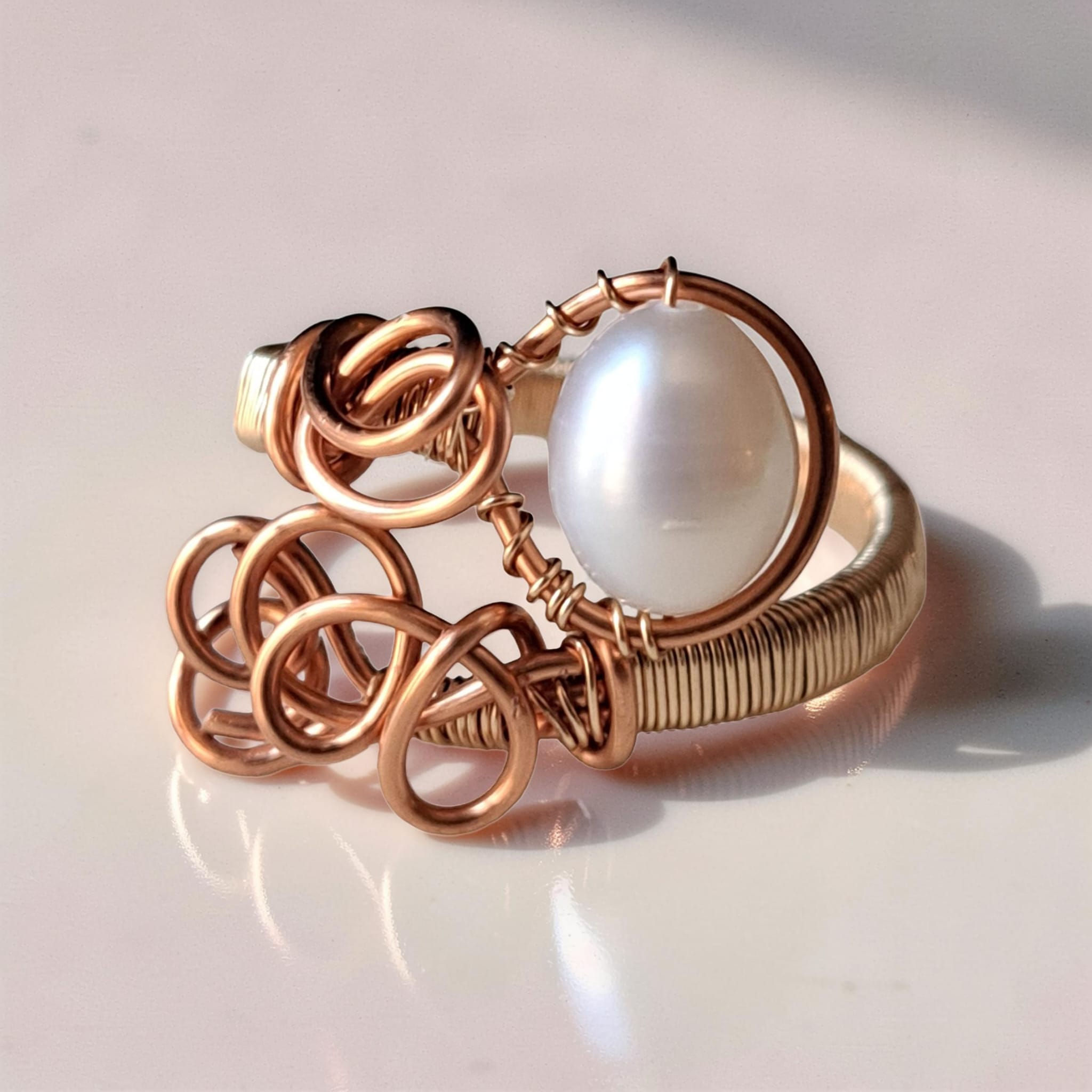 Anello con perla d'acqua dolce