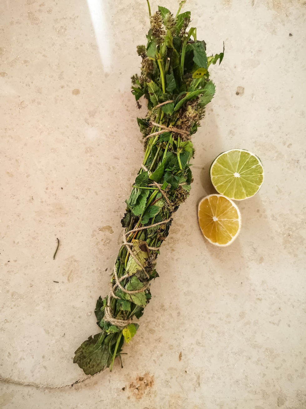 Freshness in the air - handgemachtes Räucherbündel