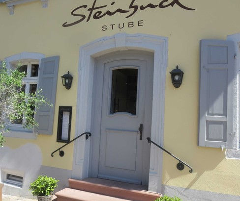 Landgasthaus Steinbuck Stube, Vogtsburg-Bischoffingen, historische gasthäuser, baden, genuss, baden württemberg, badische, küche, ausflugsziel, visitgermany, gasthaus, landgasthof, tradition, kulinarik, wirtshaus, gastgeber, gastronomie, übernachten, restauranttips, gute reise, gute küche, urlaubsziele, gastfreundschaft, stammtisch, familienbetrieb, traditionsgastronomie, ferien, urlaub, süddeutschland, Kaiserstuhl, Endingen am Kaiserstuhl, Sasbach am Kaiserstuhl, Burkheim am Kaiserstuhl, Breisgau, Hochschwarzwald, Oberrheinische Tiefebene, Baden-Württemberg, Dreisam, Breisach am Rhein, Weingut, Weingüter, Weinbau, Winzer, Müller-Thurgau, Riesling, Silvaner, Blauer Spätburgunder, Grauburgunder, Weißer Burgunder, Gewürztraminer