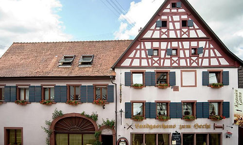 Landgasthaus Zum Hecht Bahlingen_Historische Gasthäuser & Weingüter.jpg