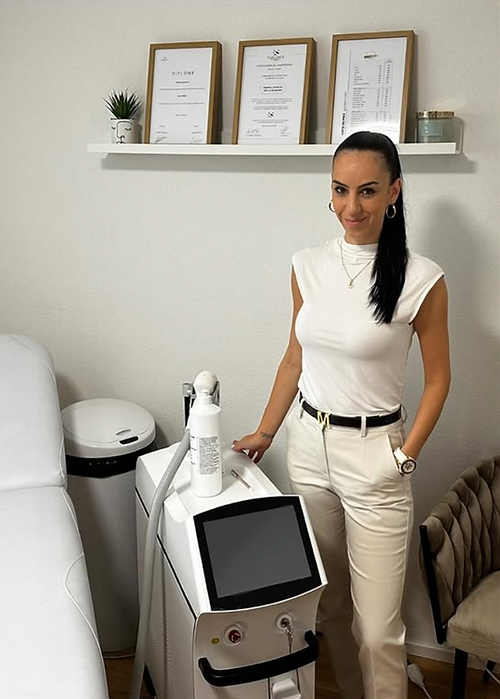 Image Marina Peausitive.png