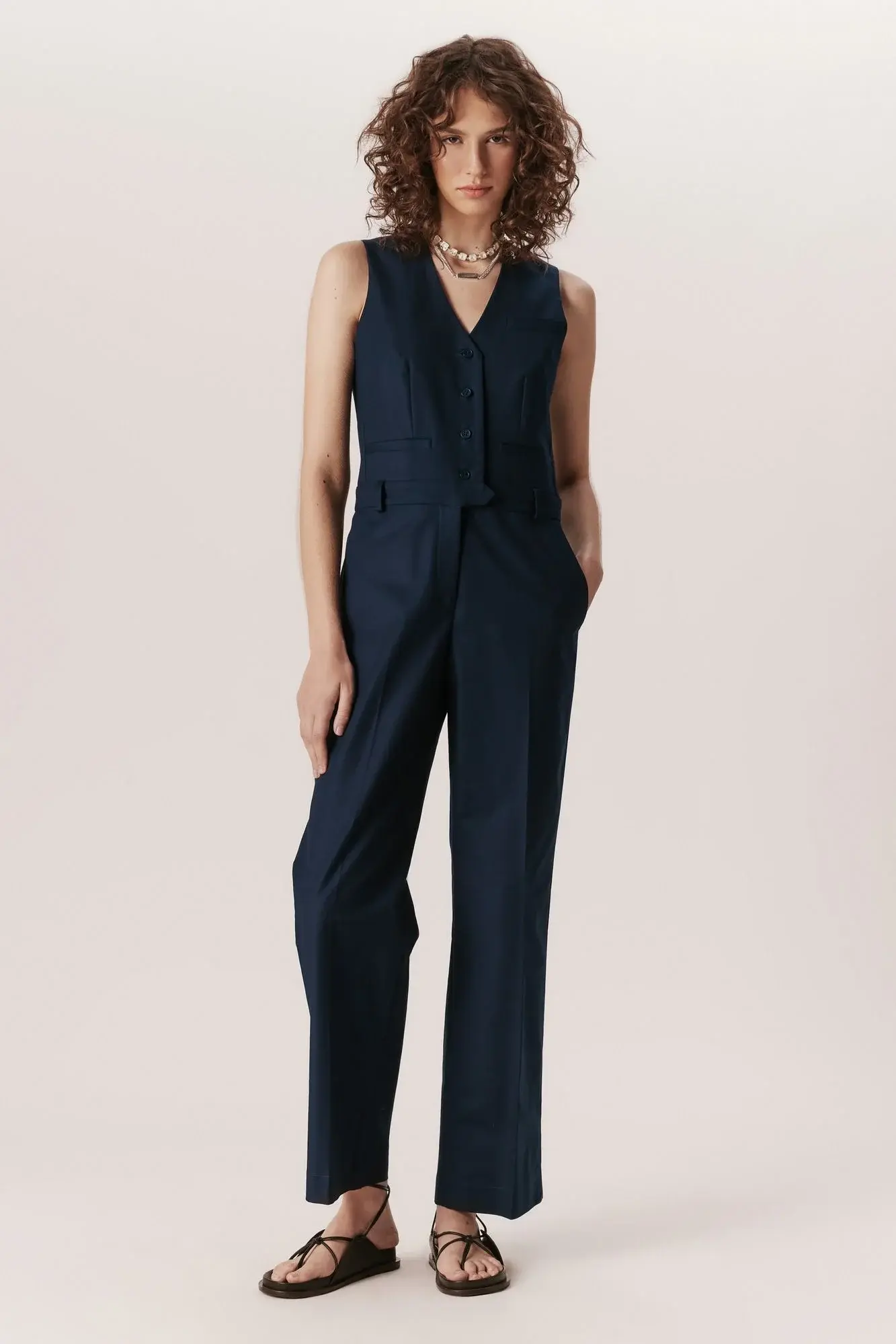 Macacão Colete Embutido Marinho Andrea Marques