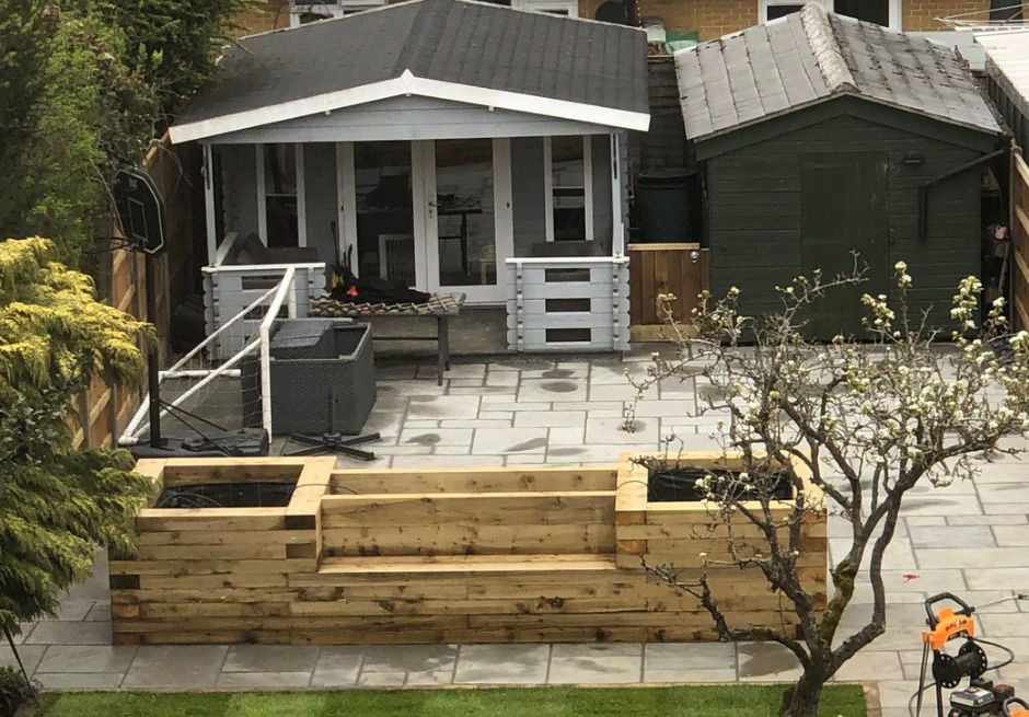 Sleeper seat planter