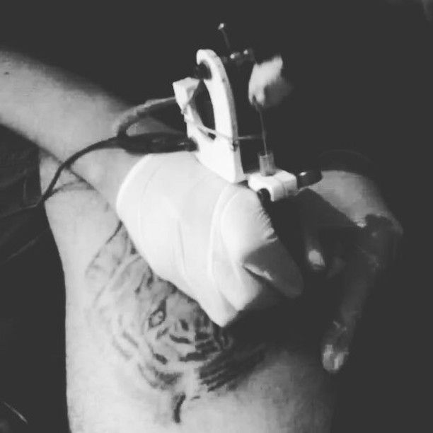 TATUANDO