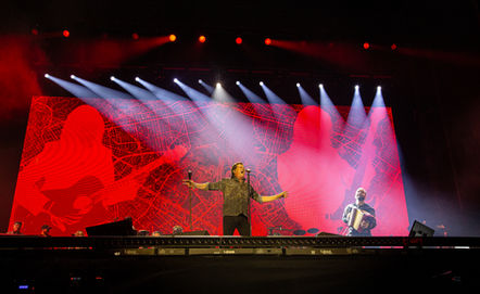 Lighting design and programming for Carlos Vives in Cordillera Festival 2025