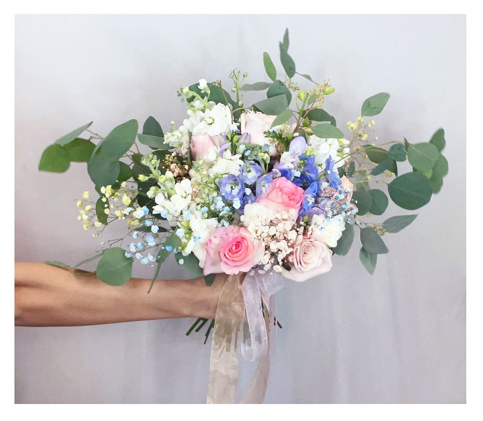 Thumbnail: Natural Bridal Bouquet