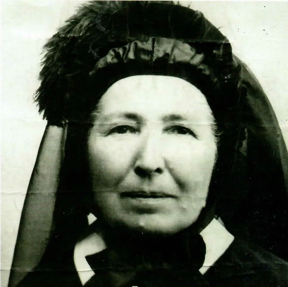 Mélanie 1899_0001.webp