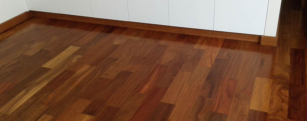 INSTALACIÓN DE PISOS DE MADERA - PARQUETON 18 mm DE ESPESOR.
