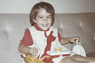 Ellen Childhood.png