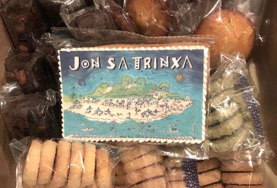 “Sweet” gift from the other side of the world / イビサからの音、クッキーを添えて