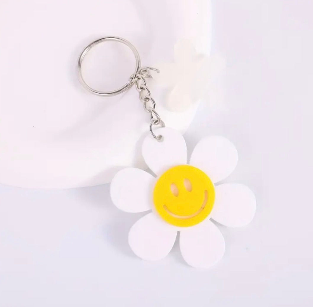 Charming Acrylic Flower Keychain White