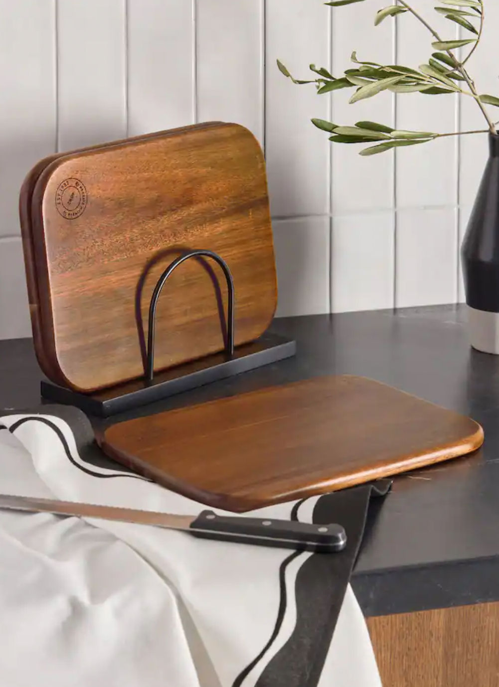 Set of 3 Natural Bronx Chopping Boards with Wire Stand