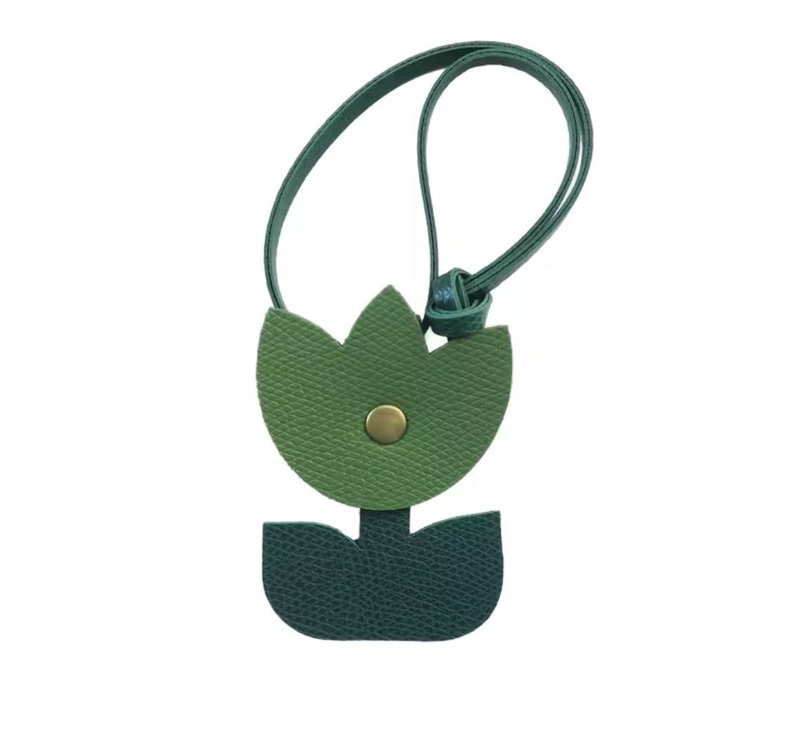 Tulip Bulb Keychain Green