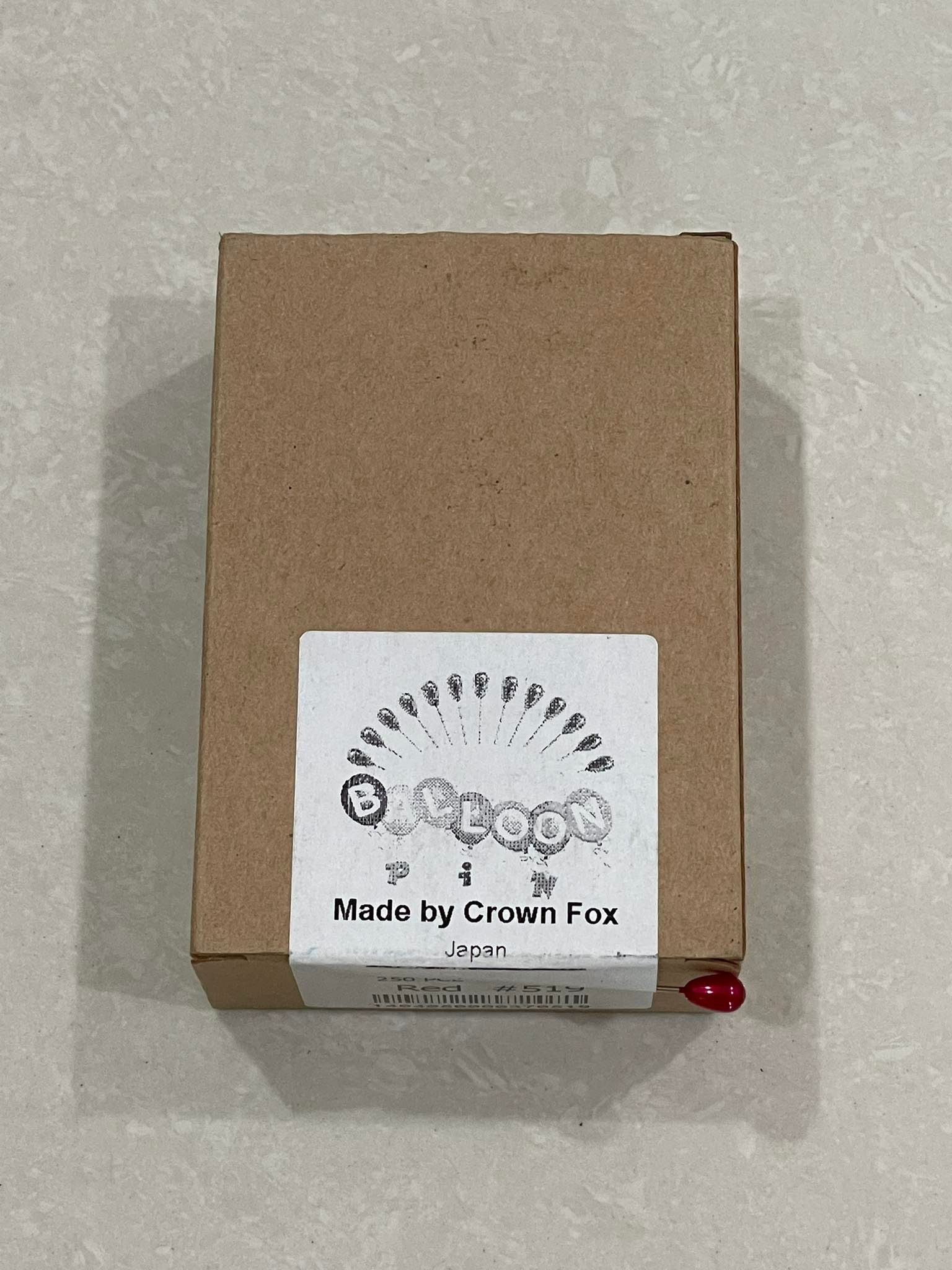 เข็มหมุดบอลลูน crown fox (กล่อง)