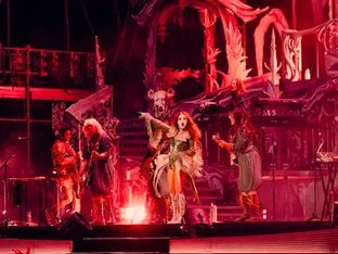 Sapphic Fairytale 4 All in the City of Love – Rock En Seine Day 1 – Review