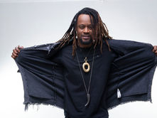 Toni Garrido celebra o Dia das Mães com show gratuito em Salvador