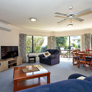40B Grange Road, Otumoetai - lounge