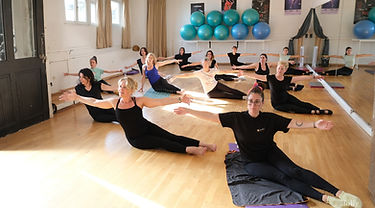 Pilates Yoga SwissBall Barre au Sol BarreFit