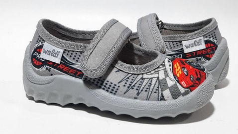 Серые тапочки для мальчика Waldi Денис 360-161 с принтом спорткар