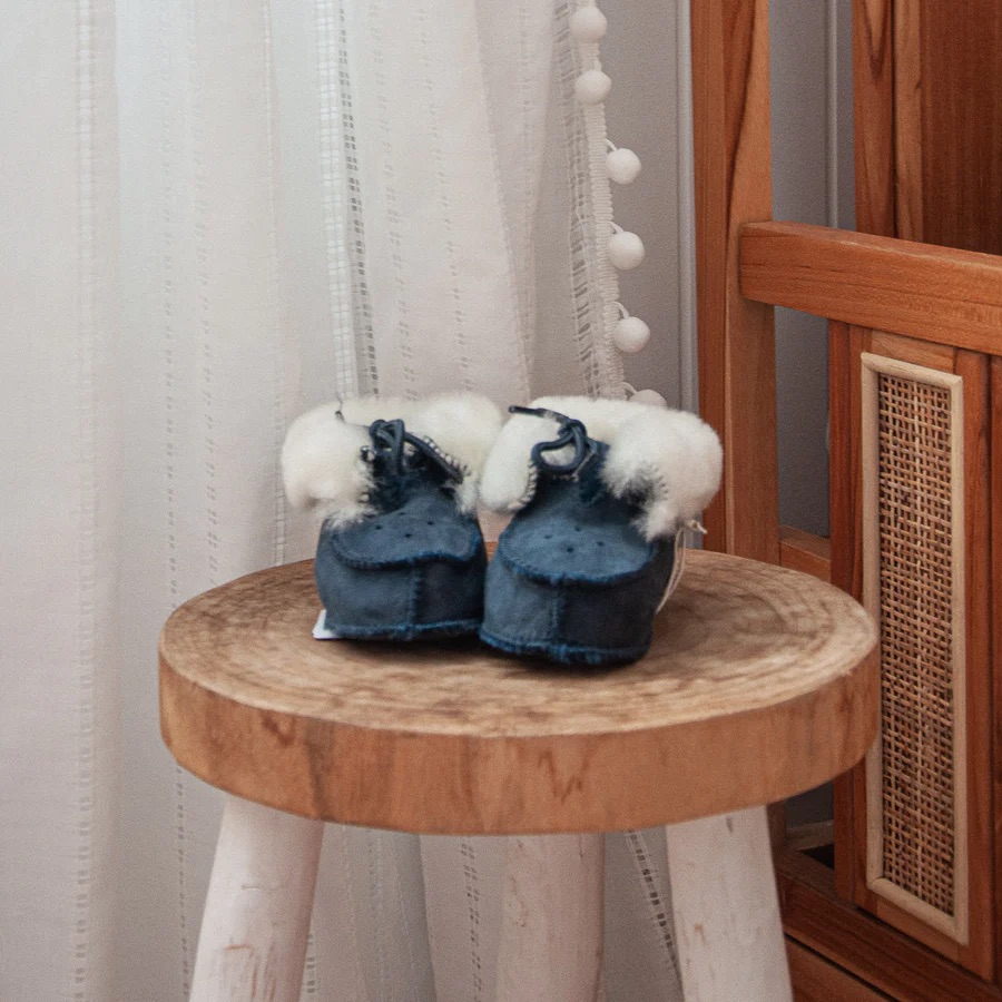 sheepskin baby booties