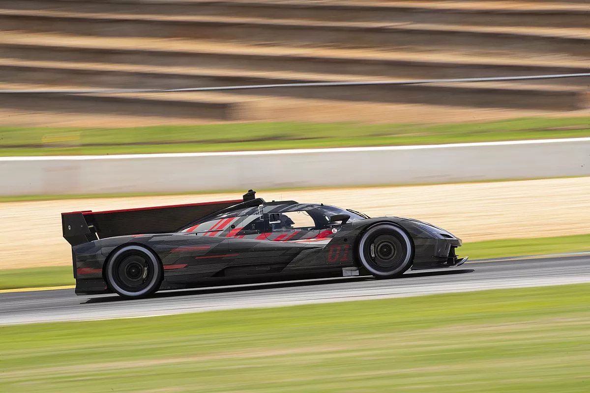 cadillac-v-lmdh-1.webp