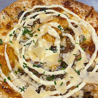 mushroom pizza with cheese toppings