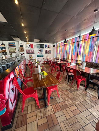 seating area dine in sams square pie pizza indianapolis