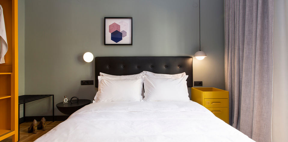 Residential/Mitropoleos apartment