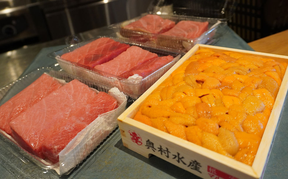 小料理緑の大間の生鮪とウニ