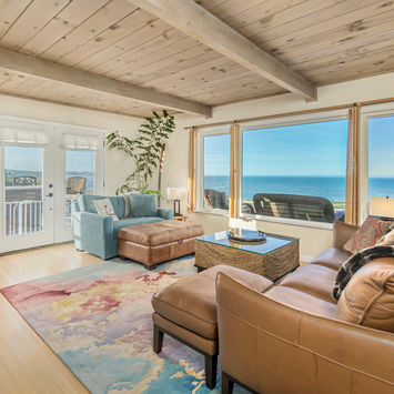 20 Living Room 6.jpg