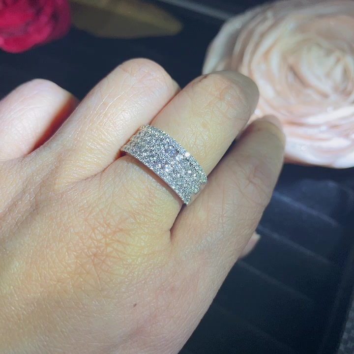 Thumbnail: 18K White Gold Diamond Ring (613-11)