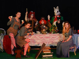 Acta Fabula anime le Bal d'Alice au Pays des Merveilles au Vésinet le 25 mars !