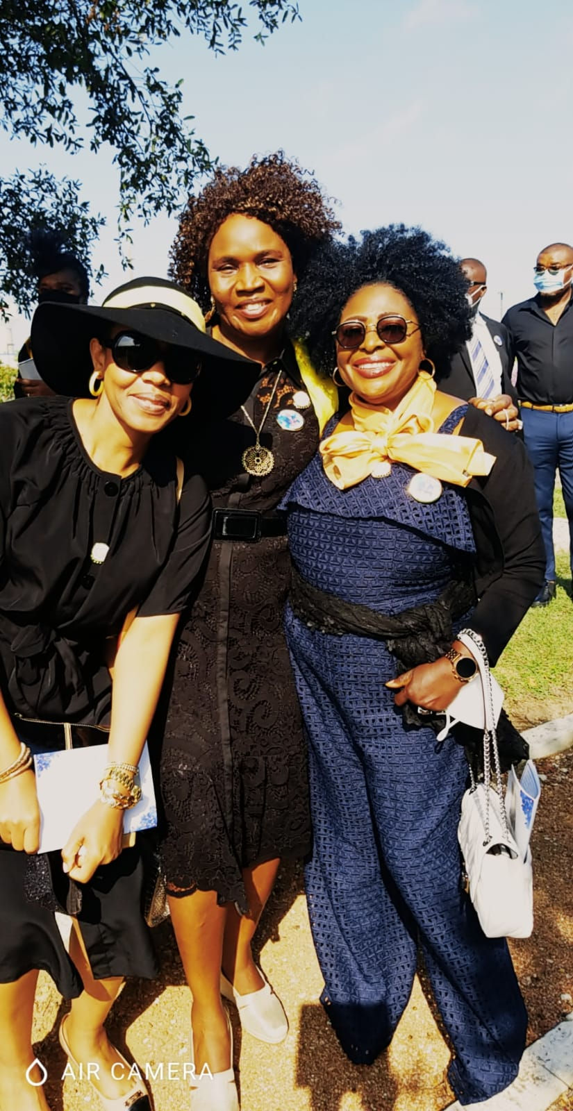 PHOTO-2021-04-04-23-55-44_5