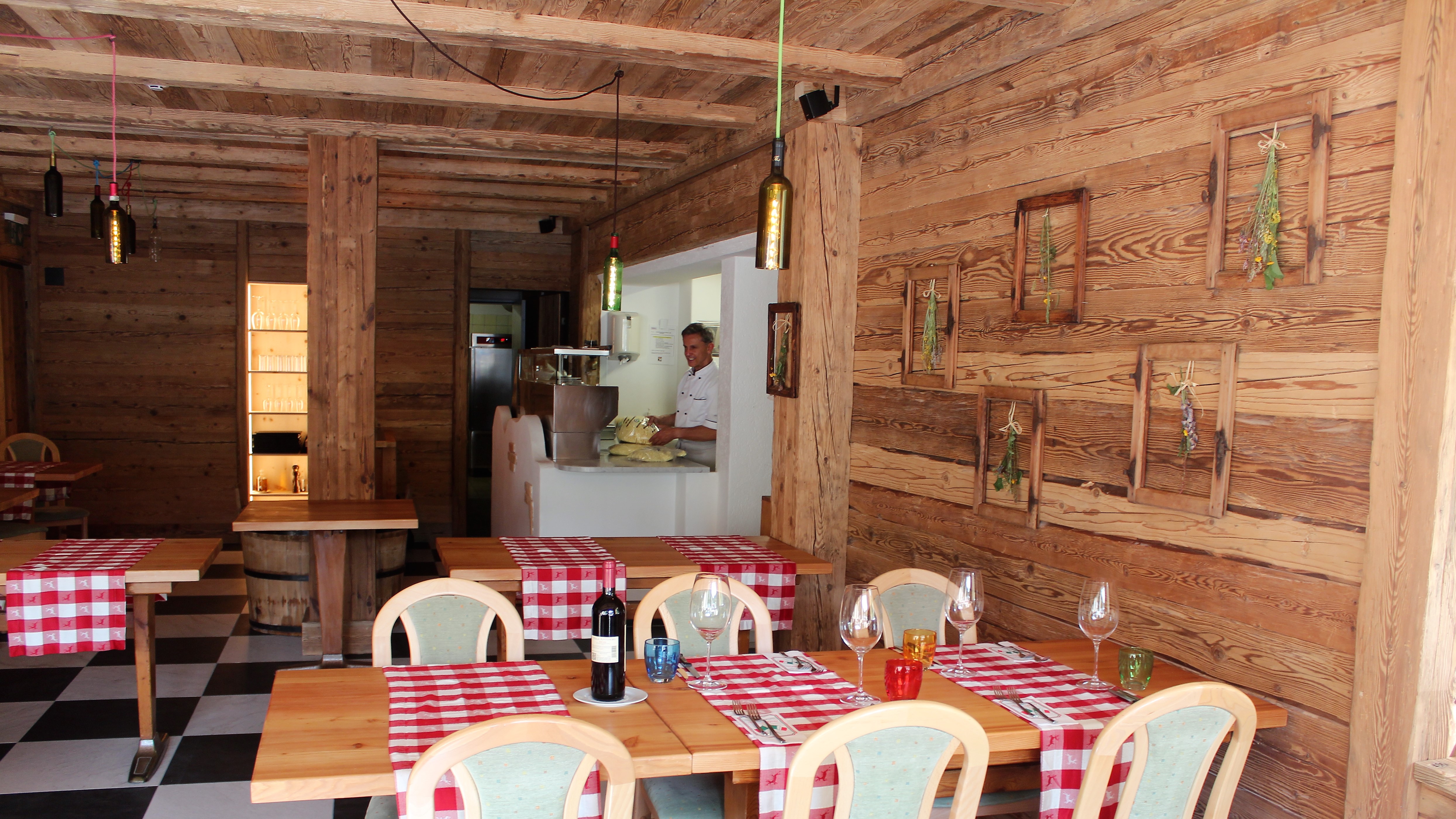 Pizzeria